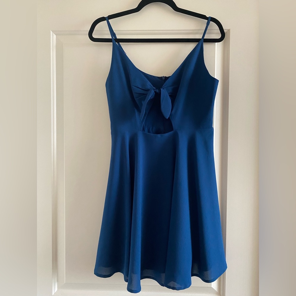 Kimchi Blue By Urban Outfitters Blue Front Tie Strap Lined Short Dress